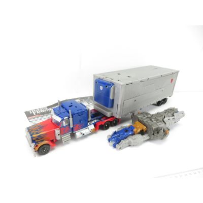 Transformers MV3 DOTM Ultimate Optimus Prime