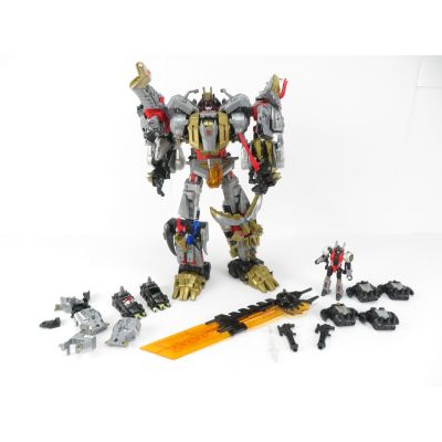 Transformers Power of the Primes Volcanicus + upgrade kit