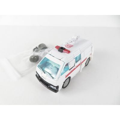 Transformers WFC: Earthrise Ratchet + upgrade