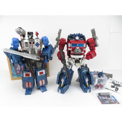 Fanshobby MB-06 Power Baser + MB-11 God Armour