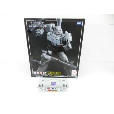 Transformers Masterpiece MP36 Megatron + coin