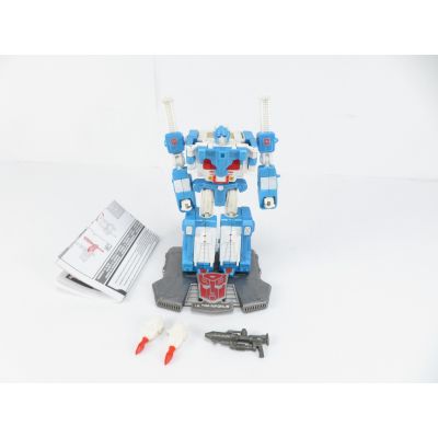Transformers Titanium Diecast G1 Ultra Magnus