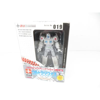 Transformers Revoltech #019 Ultra Magnus