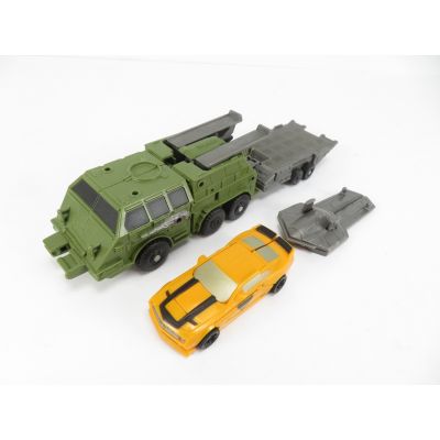 Transformers MV3 DOTM Cyberverse Bumblebee Mobile Battle Bunker
