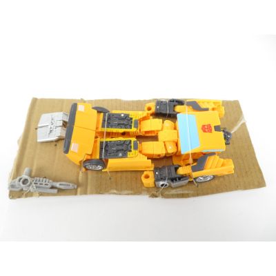 Transformers Legacy United Autobot Stand Sunstreaker