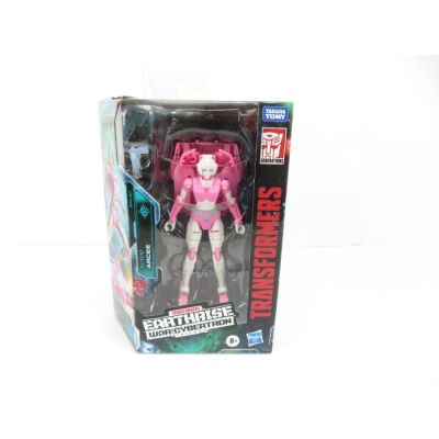 Transformers WFC: Earthrise Arcee (deluxe)