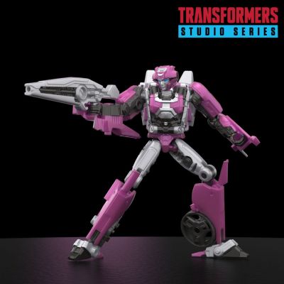 Studio Series Transformers One Elita-1
