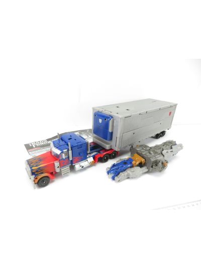 Transformers MV3 DOTM Ultimate Optimus Prime