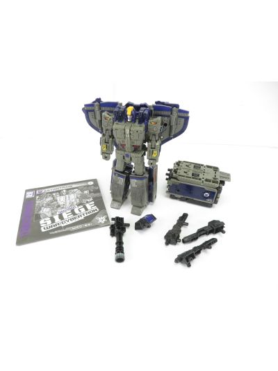 Transformers WFC: Siege Astrotrain + reprolabels