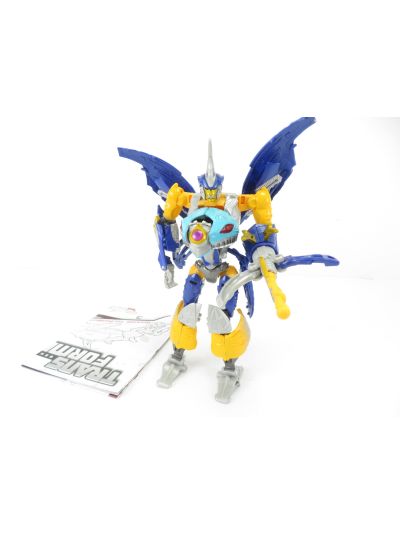 Transformers Generations Sky-Byte