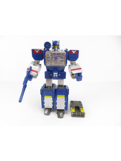 Transformers Titans Return Soundwave