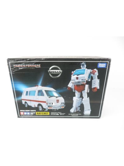 Transformers Masterpiece MP30 Ratchet (yellowed)